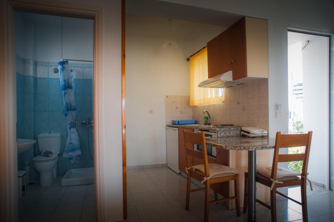 Marmaron Rooms Agiokampos  Exterior foto